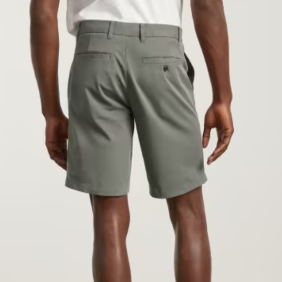 EVERLANE 9" Slim Fit Shorts - Pewter Green - Picture 10 of 14
